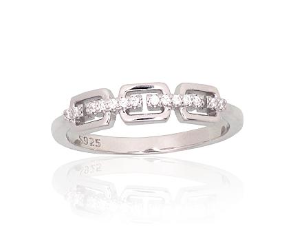 Hõbesõrmus tsirkoonkividega