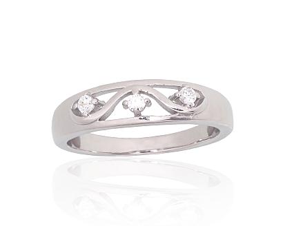 Hõbesõrmus tsirkoonkividega