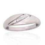 Hõbesõrmus tsirkoonkividega