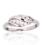 Hõbesõrmus tsirkoonkividega